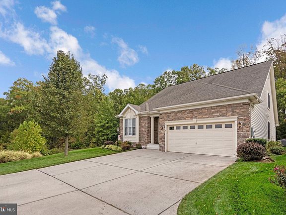 3rd image of 5989 Upland Meadow Ct