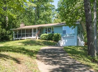 1711 Village Rd, Murphy, NC 28906