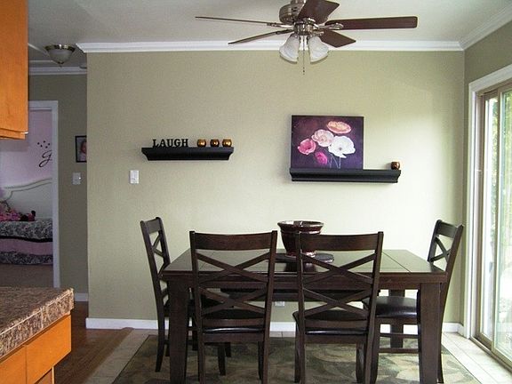 3rd image of 560 Palm Ave