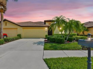 5618 Sunset Falls Dr, Apollo Beach, FL 33572