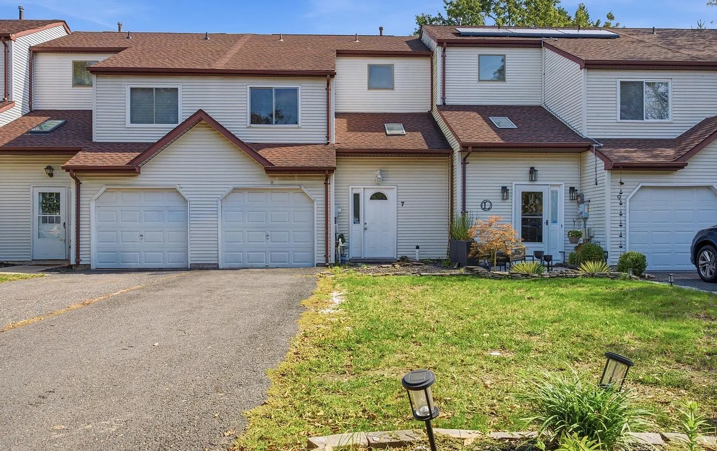 3 bed, 2.5 bath, 1540 sqft, $2,750 — Photo 1