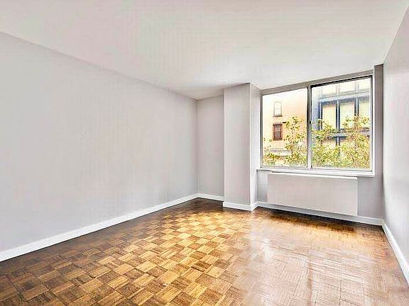 2nd image of 311 Greenwich St APT 3E
