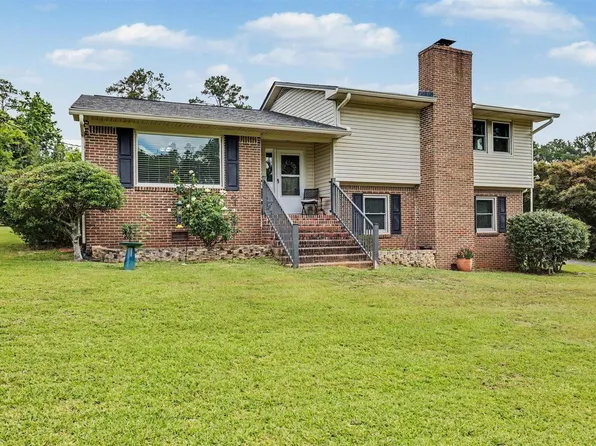 1734 Ruby Rd, Tallahassee, FL 32303
