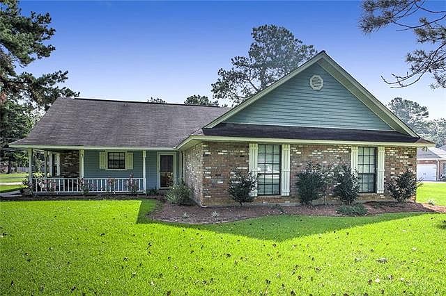 1st image of 15575 Carlou Dr