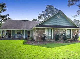 15575 Carlou Dr, Ponchatoula, LA 70454