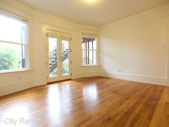 5th image of 1037 S Van Ness Ave