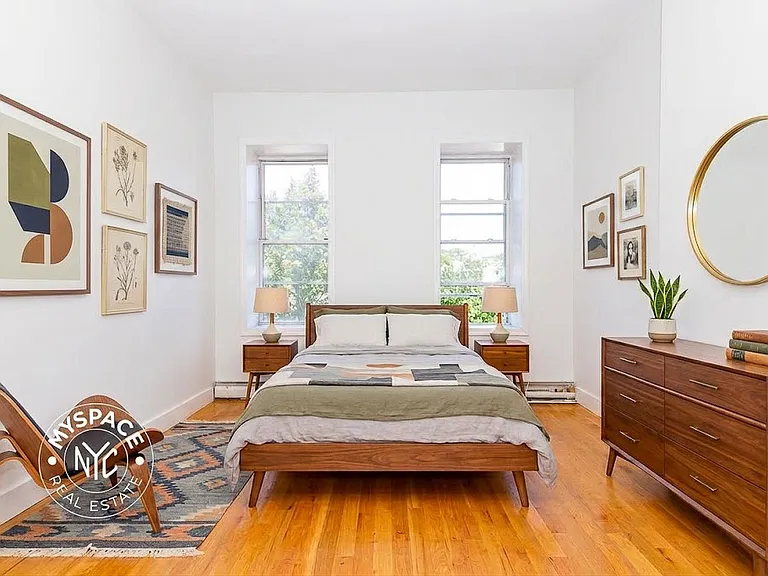 828 Halsey St #2A — Photo 6