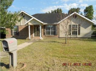 109 Olive Branch Dr, Youngsville, LA 70592