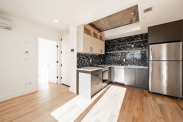 1st image of 210 Linden Blvd #8E