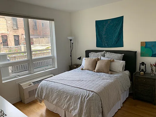 Rented by The Burkhardt Group | media 18