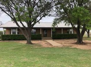 149 NE Sanco Rd, Robert Lee, TX 76945