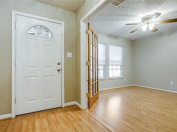 3rd image of 5257 Dillon Cir