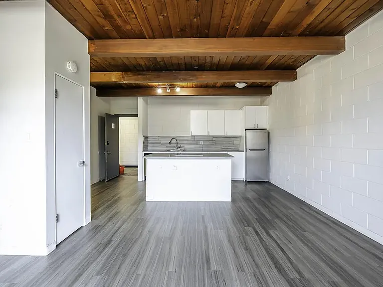 2241 14th St SW — Photo 10