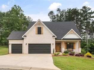 115 Provence Ct, King, NC 27021