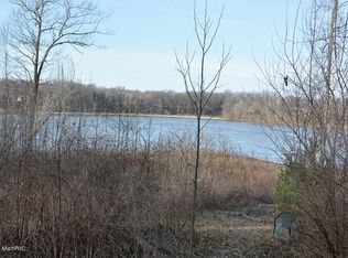 7725 Leeward Shores Dr, Delton, MI 49046