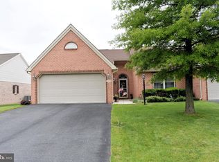 370 Martina Dr, Chambersburg, PA 17201