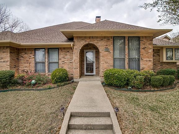 4th image of 3701 Blain Dr