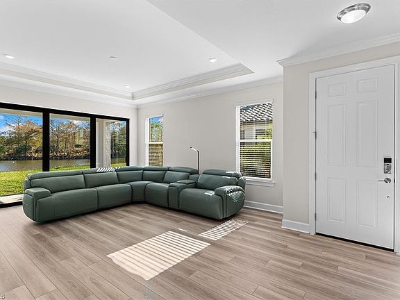 3rd image of 15657 Gavello St