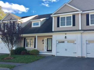 34 Meeting House Ln, Southborough, MA 01772