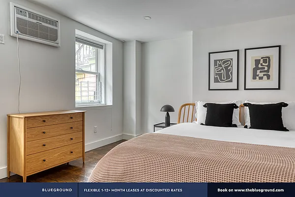 Rented by The Blueground | media 8