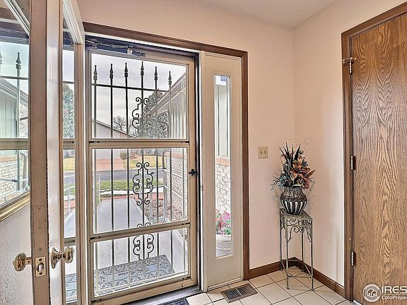 3rd image of 1357 43rd Ave #36