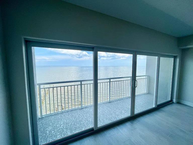 1805 Riverside Dr — Photo 25