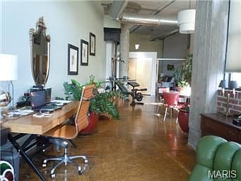5th image of 2020 Washington Ave Unit 814