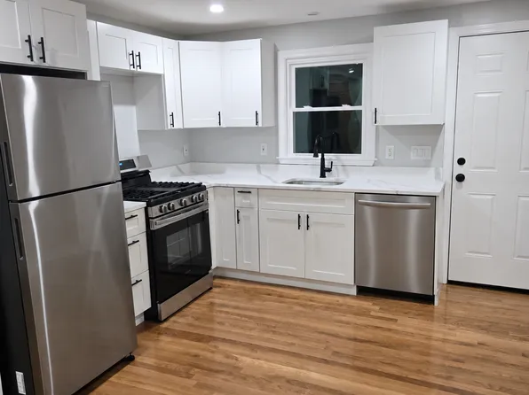46 Jacob St, Dorchester, MA 02124