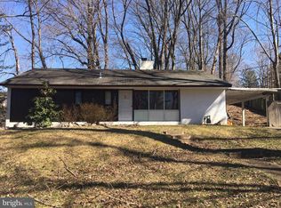 6403 Julian St, Springfield, VA 22150