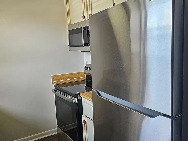 1343 Jefferson Ave #C — Photo 10