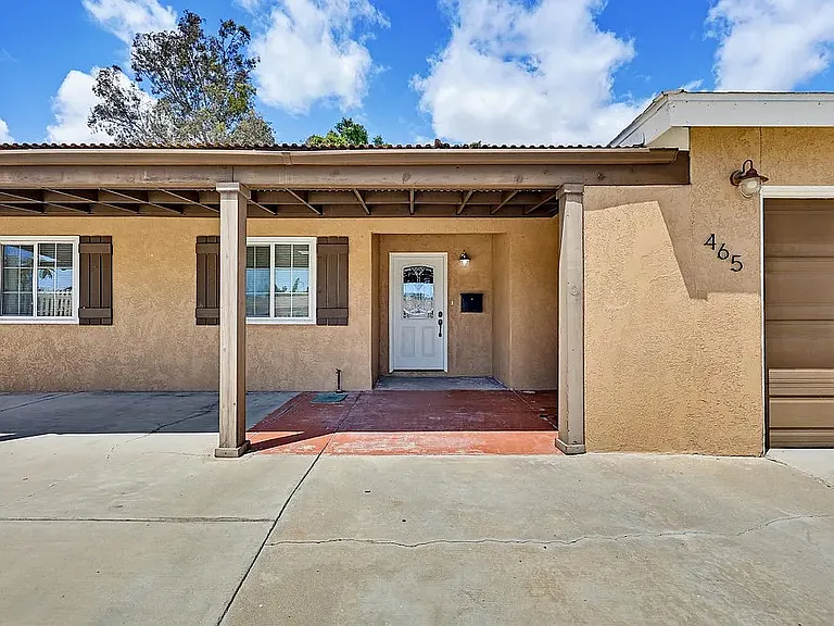 465 Meadowbrook Dr — Photo 5