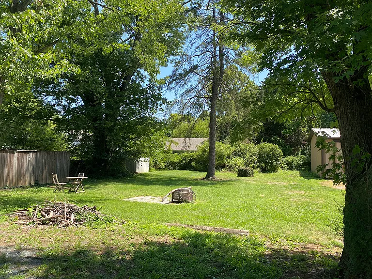 210 Meade Ave — Photo 8