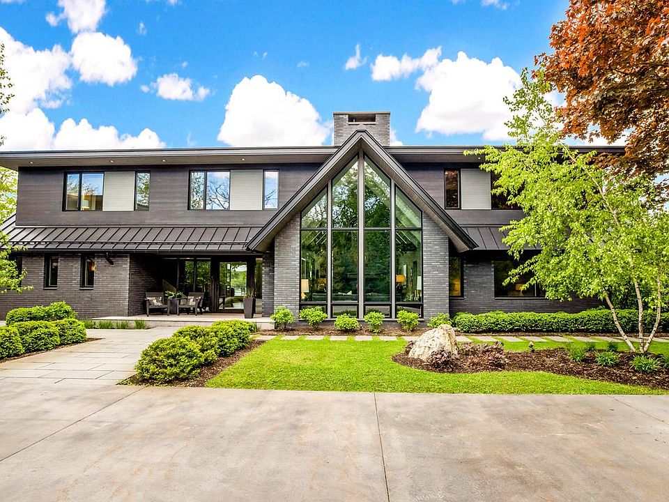 6402 North Chenequa Ln, Hartland, WI 53029 Zillow