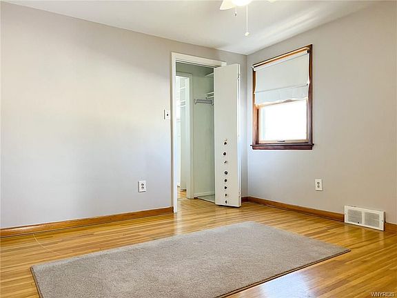 5th image of 114 Newell Ave