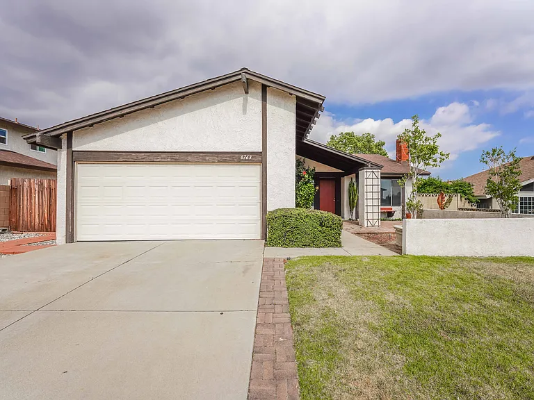 6763 Berkshire Ave — Photo 1