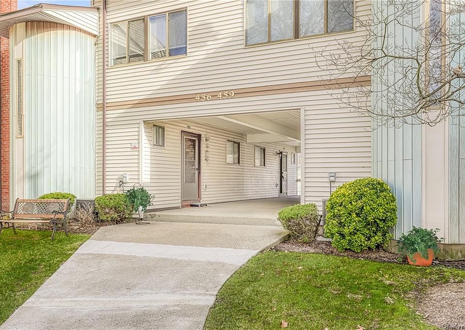 1st image of 459 Country Club Ln