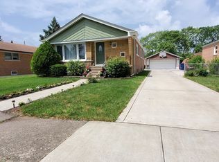 10120 S Cook Ave, Oak Lawn, IL 60453