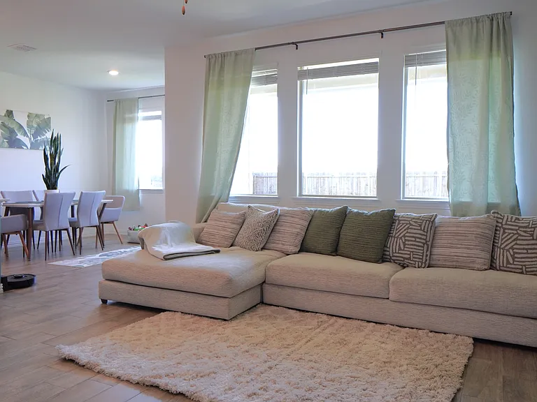 725 Alden Dr — Photo 25