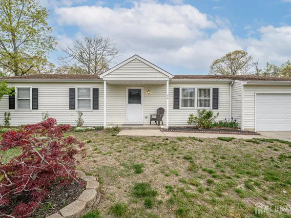 66 Pacific Ocean Dr, Brick, NJ 08723