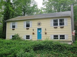 21 Wildwood Park Rd, Clinton, CT 06413