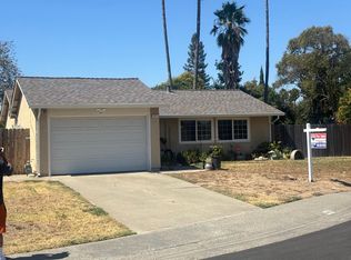 5645 Woodforest Dr, Sacramento, CA 95842