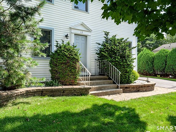 3rd image of 12 Stiles Court #12
