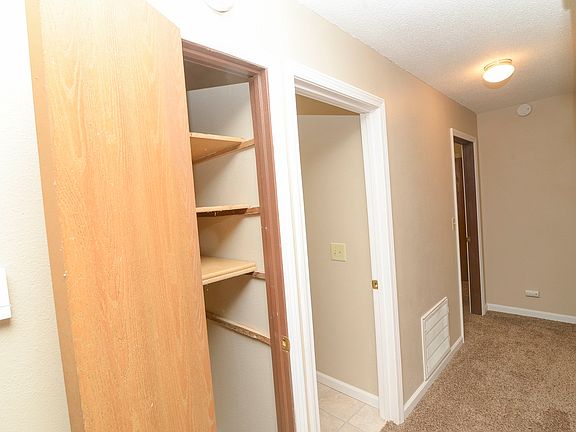 5th image of 113 Dixie Gdns Unit A
