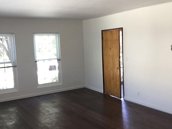 4th image of 414 E Doran St #2