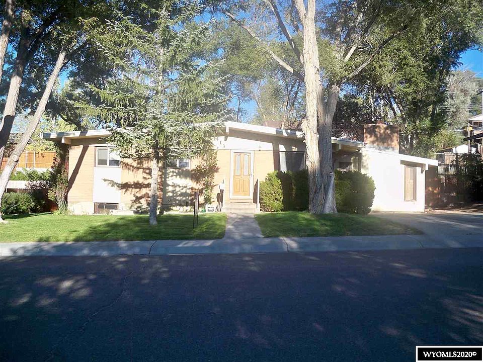 1st image of 413 Fremont Ave