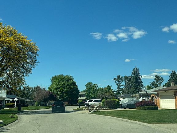 5th image of 35062 Hammond Dr