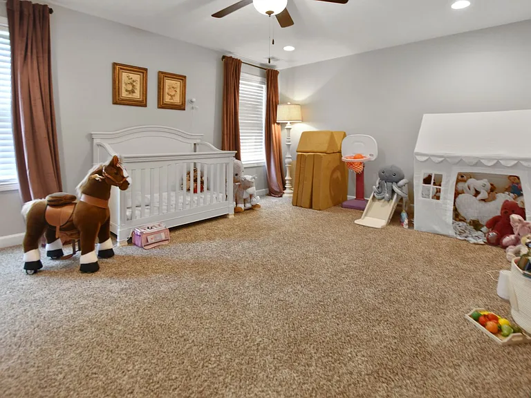 1517 Ellie Piper Cir — Photo 18