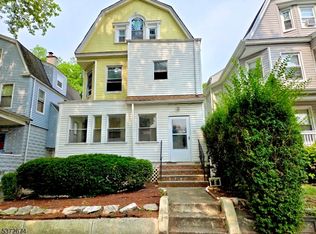 111 Shepard Ave FLOOR 2, East Orange, NJ 07018