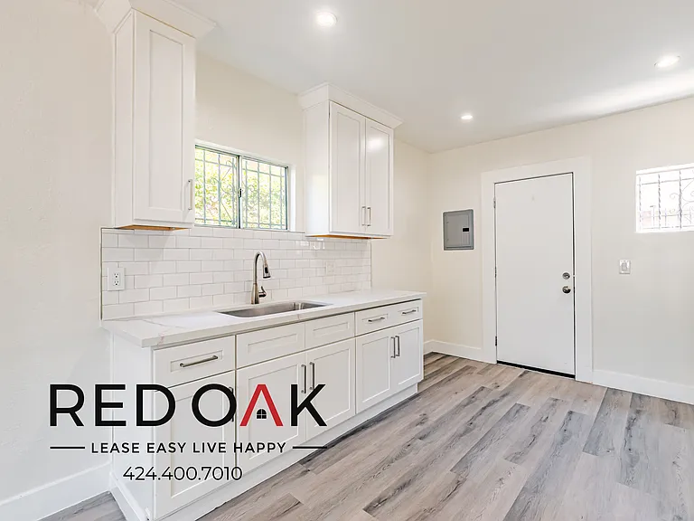 1876 W 24th St #1876 — Photo 7