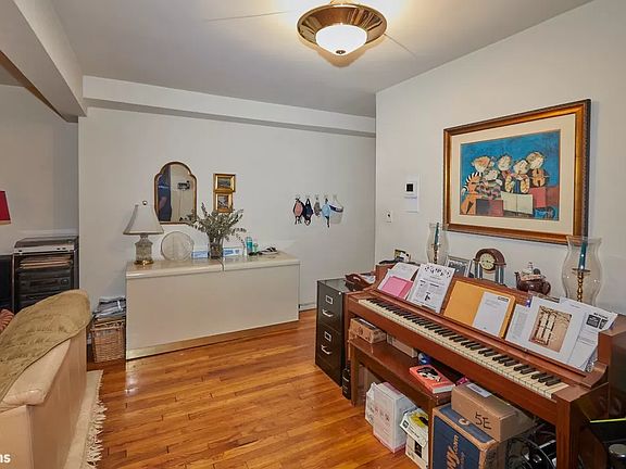4th image of 201 E 15th St APT 5E